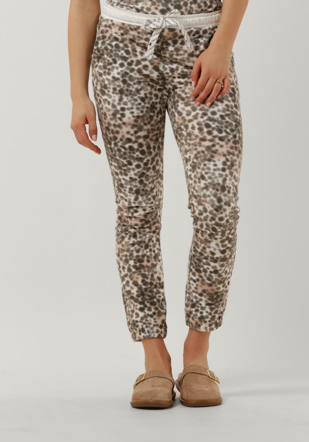 10DAYS Pantalon de jogging CROPPED JOGGER LEOPARD Ecru Omoda