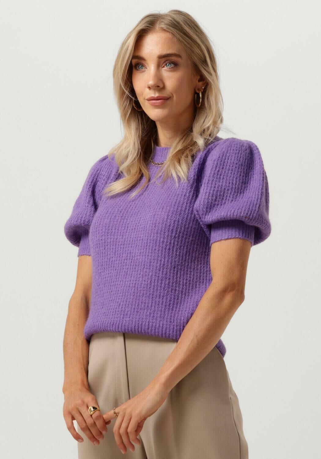 Lila trui on sale