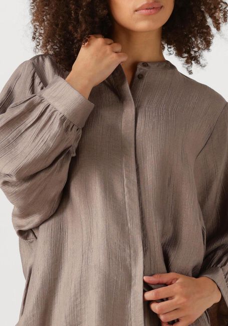 KNIT-TED CHRIS Blouses en taupe - large