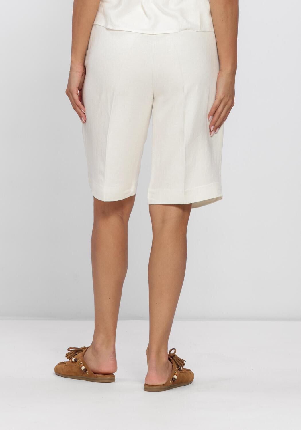 SECOND FEMALE LINO SHORT Pantalons en blanc - large