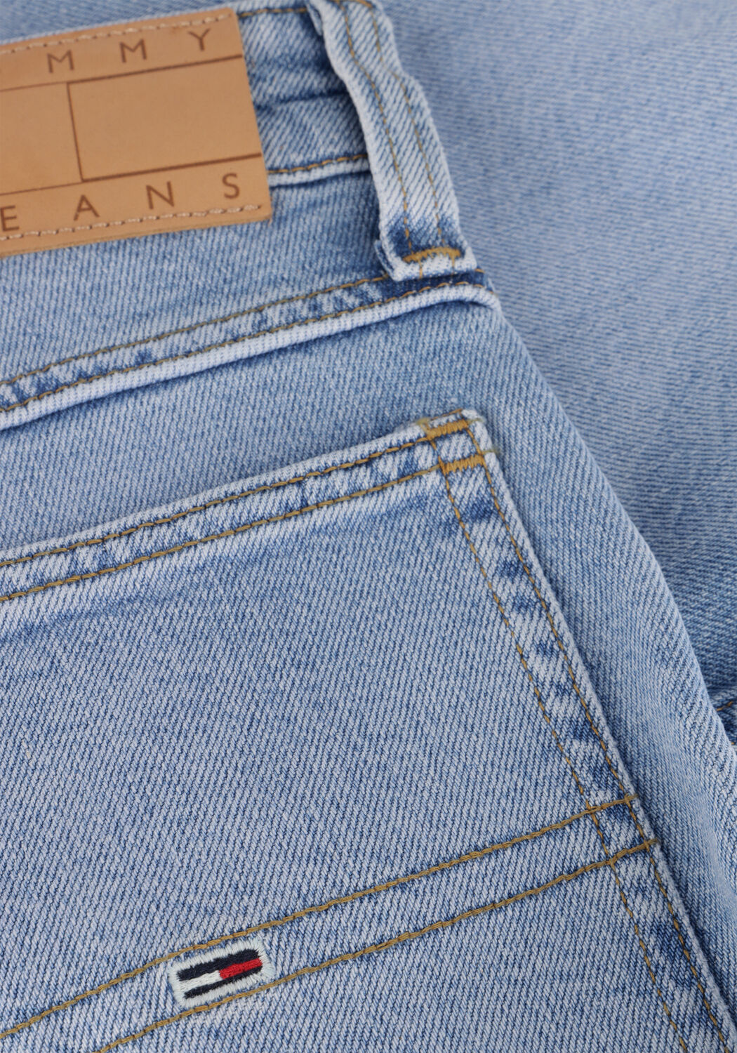 TOMMY JEANS Pantalon courts RONNIE SHORT BI0112 en bleu - large