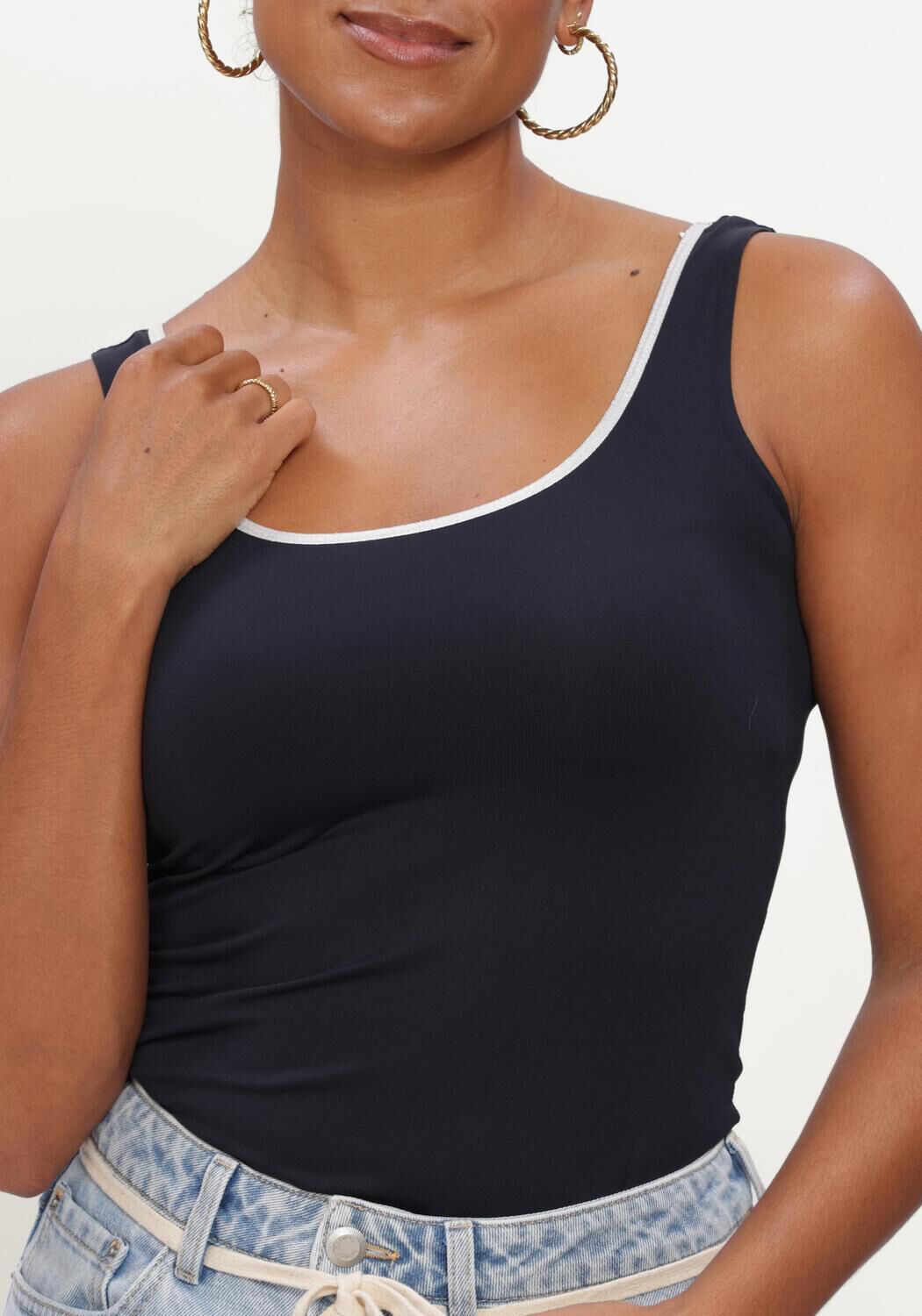 NUKUS JUBA SINGLET Hauts & T-shirts Bleu fonc&eacute; - large