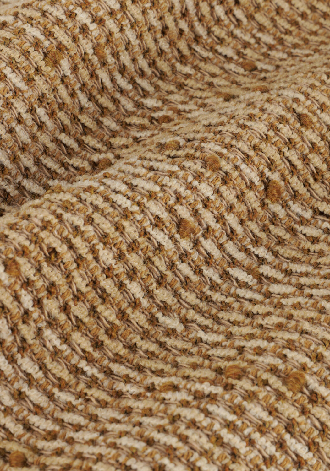 RUBY TUESDAY Haut MUNA OVERSIZED SHORT SLEEVES BOUCLE SHIRT en or - large