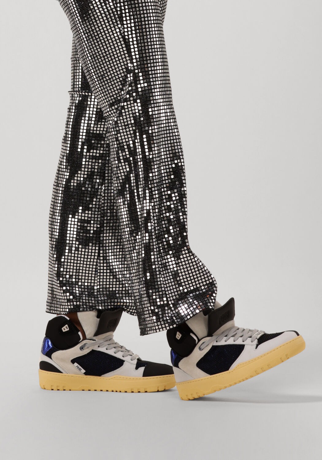 P448 Baskets montantes MARVIN WMN en beige - large