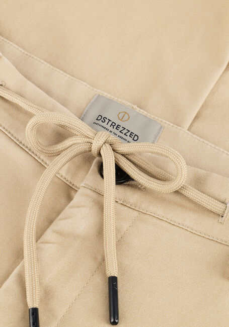 Zand DSTREZZED Korte broek JORDAN JOGGER SHORTS TWILL KNIT Zand DSTREZZED Korte broek JORDAN JOGGER SHORTS TWILL KNIT