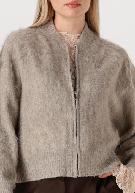 STUDIO AR Pull HARPER BRUSHED KNIT en taupe - large