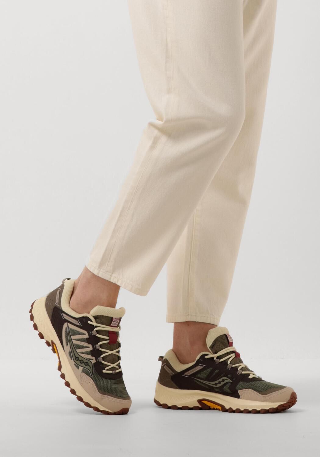 SAUCONY Baskets basses GRID PEAK M en vert - large