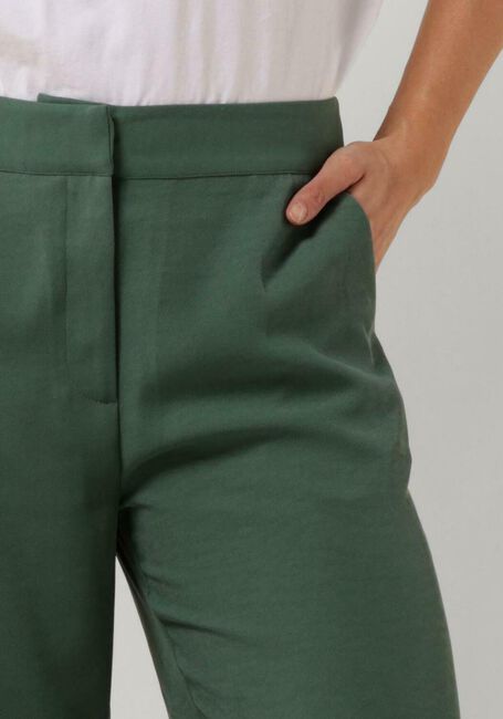 ANOTHER LABEL Pantalon DOEHA PANTS en vert - large