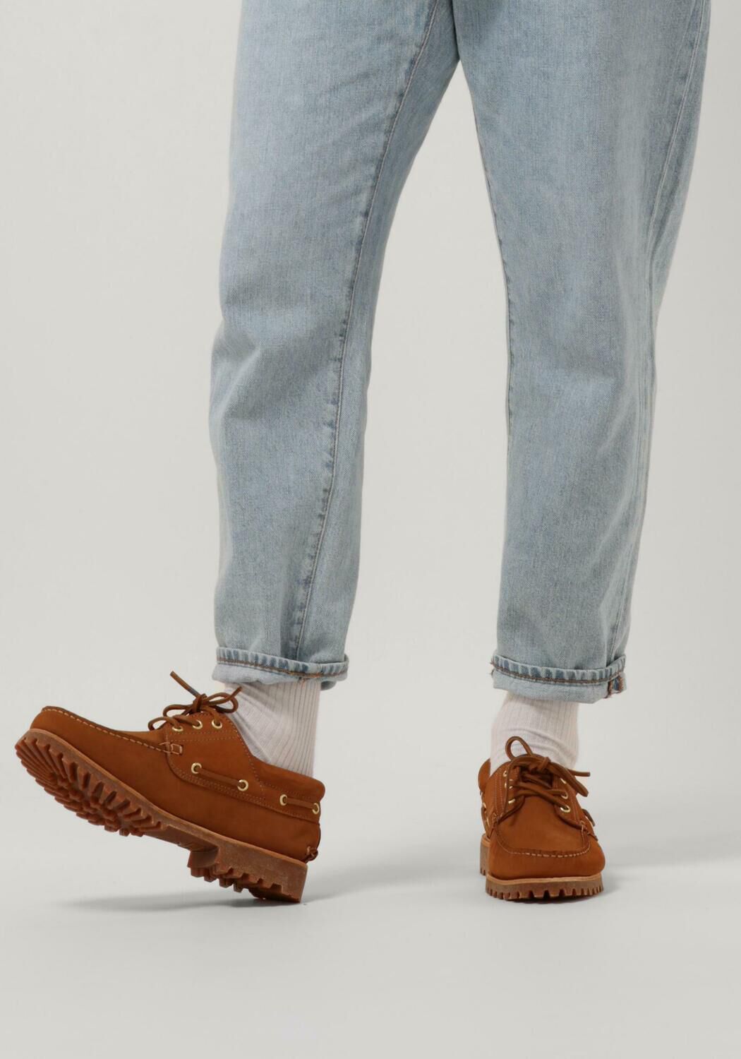 TIMBERLAND AUTHENTICS 3 EYE CLASSIC LUG Chaussures &agrave; lacets en marron - large