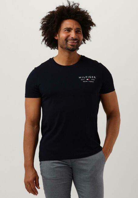 TOMMY HILFIGER T-shirt BRAND LOVE SMALL LOGO TEE Bleu foncé - large