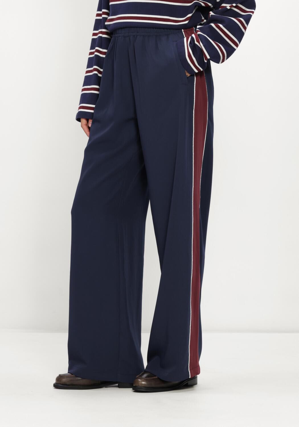 CATWALK JUNKIE Pantalon large TRACKSUIT TROUSERS WITH PIPING Bleu fonc&eacute; - large