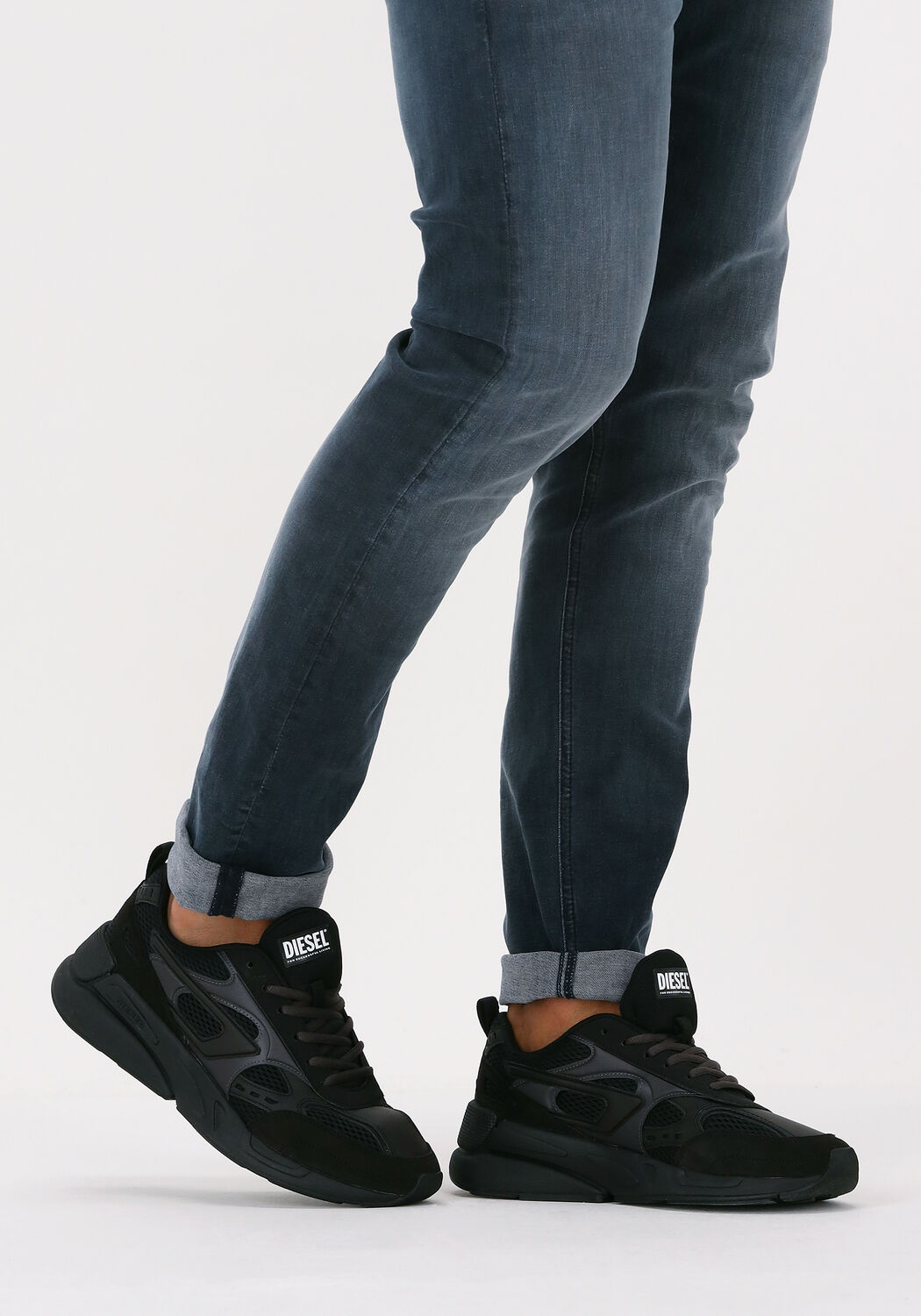 DIESEL Baskets basses S-SERENDIPITY SPORT en noir - large