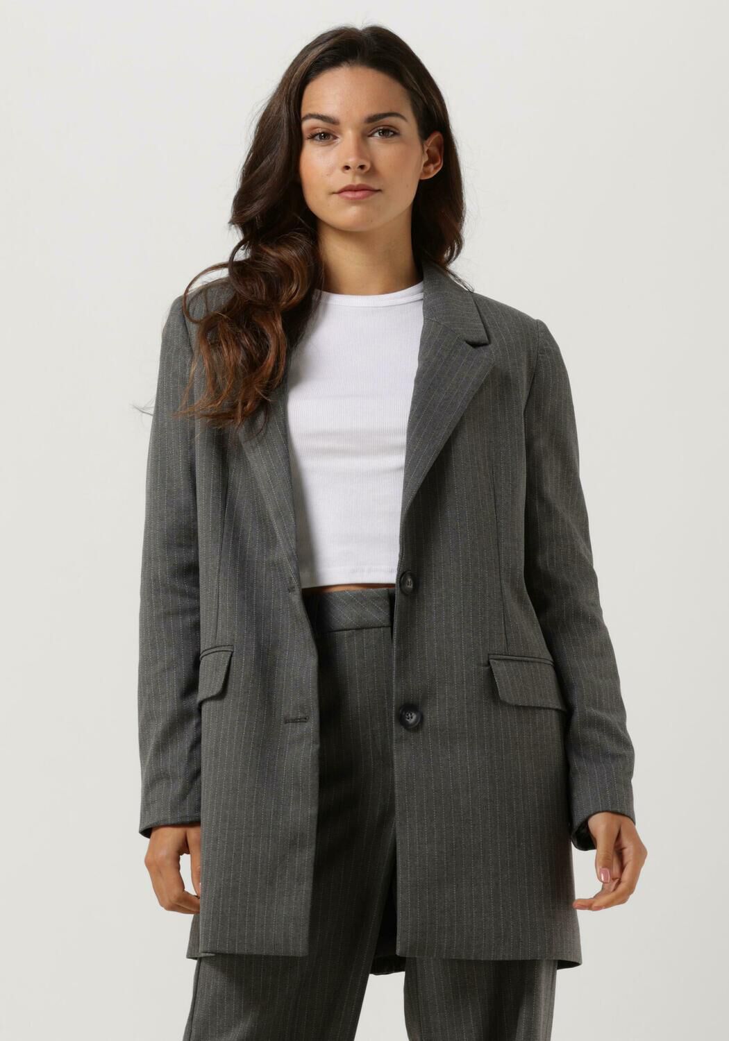 Mode Blazers Korte blazers Laurèl Laur\u00e8l Korte blazer zwart casual uitstraling 