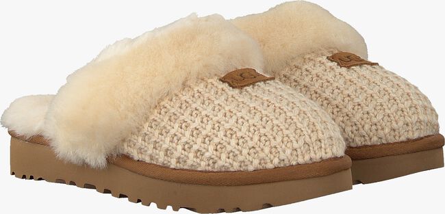 UGG W COZY Chaussons en blanc - large