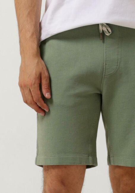 CAST IRON Pantalon courte CHINO SHORTS WAFFLE STRUCTURE en vert - large
