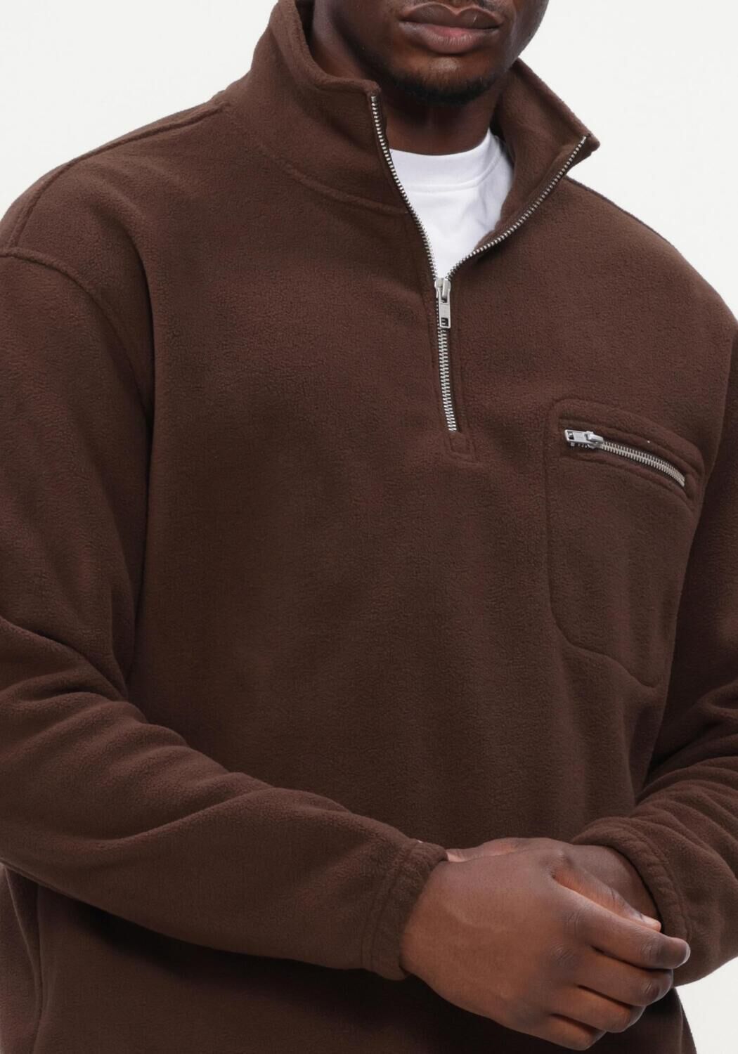 ANERKJENDT Pull AKTONI FLEECE HALF ZIP SWEAT en marron - large