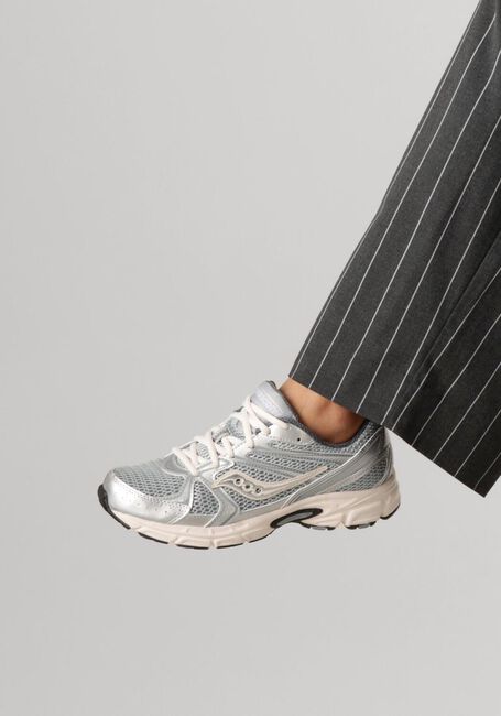 Zilveren SAUCONY Sneakers RIDE MILLENNIUM W Zilveren SAUCONY Sneakers RIDE MILLENNIUM W - large