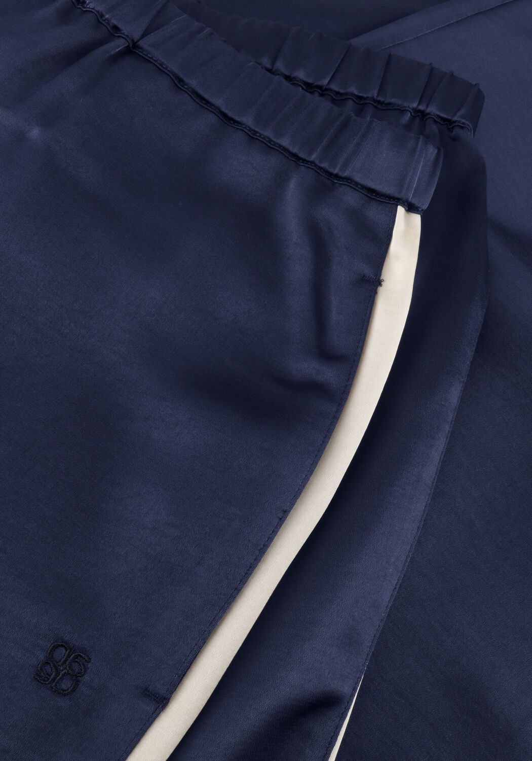 DANTE6 Pantalon DARE STRIPED SATIN PANTS en bleu - large