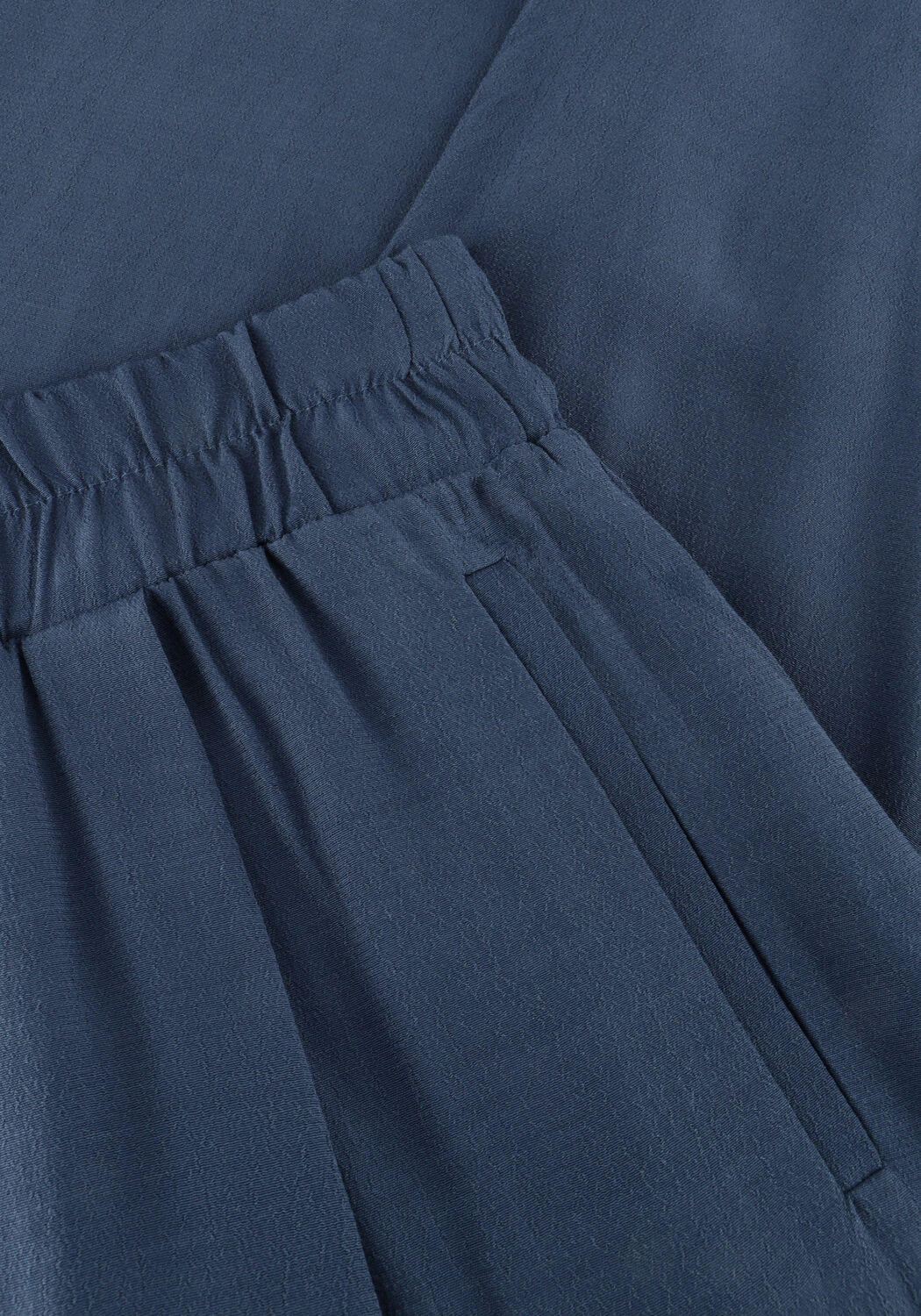 BY-BAR Pantalon large BENJI VISCOSE PANTS Bleu fonc&eacute; - large