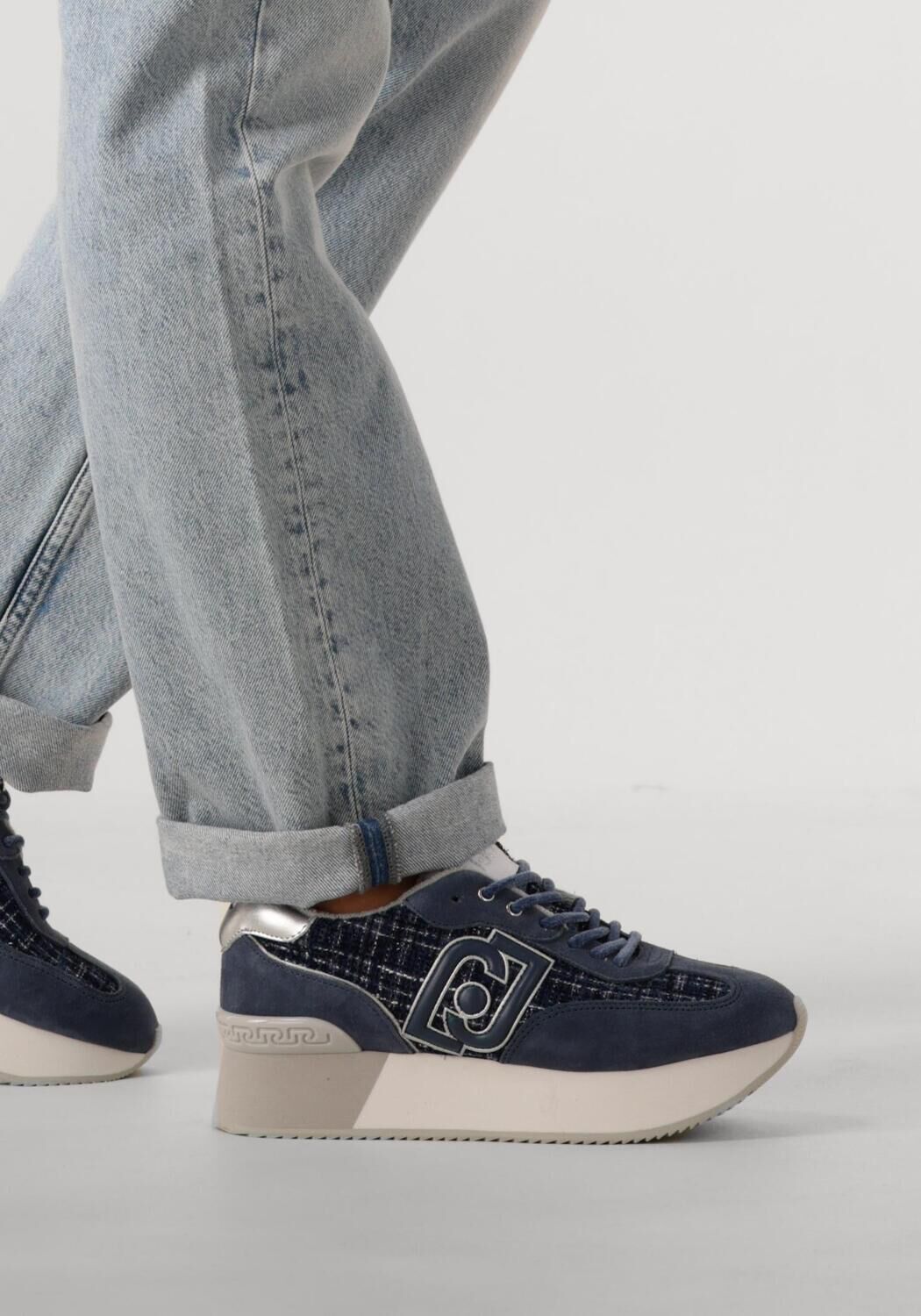 LIU JO Baskets basses DREAMY 02 en bleu - large