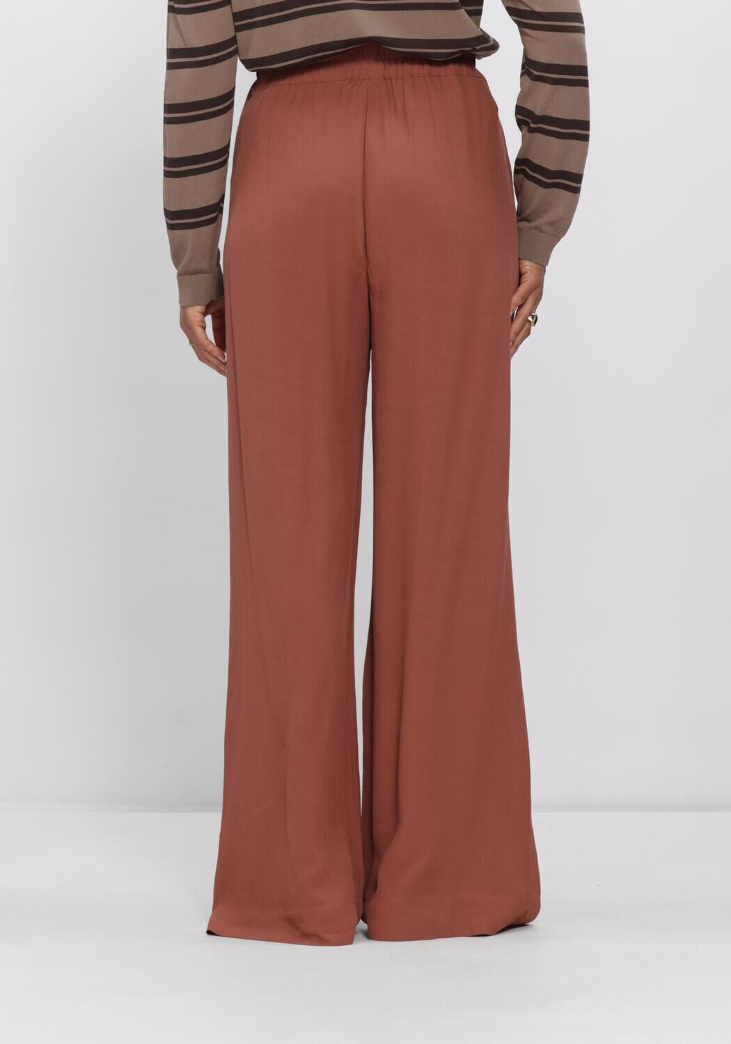 Beige BY-BAR Broeken/jumpsuits BENJI VISCOSE PANTS - large