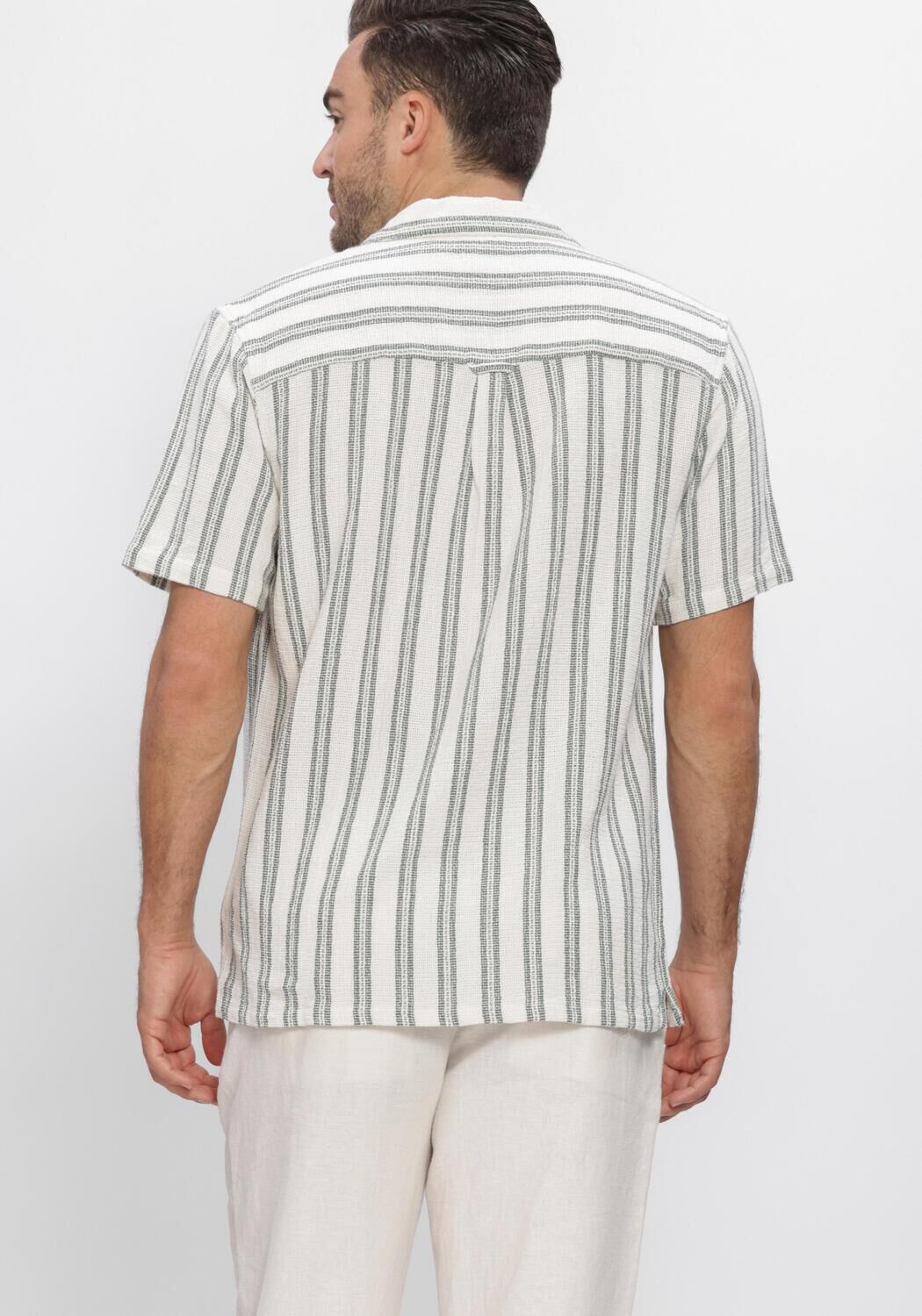 Ecru ANERKJENDT Casual overhemd AKLEANDER STRUC STRIPE2 SS SHIRT - large