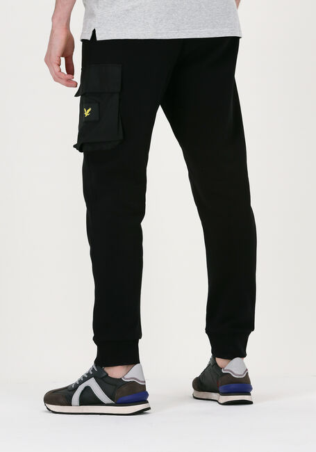 LYLE & SCOTT Pantalon de jogging POCKET SWEATPANTS en noir - large