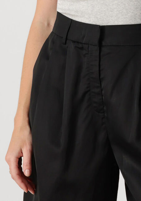 WITHBLACK Pantalon large WBLSELMA WIDE LINEN BERMUDA en noir - large