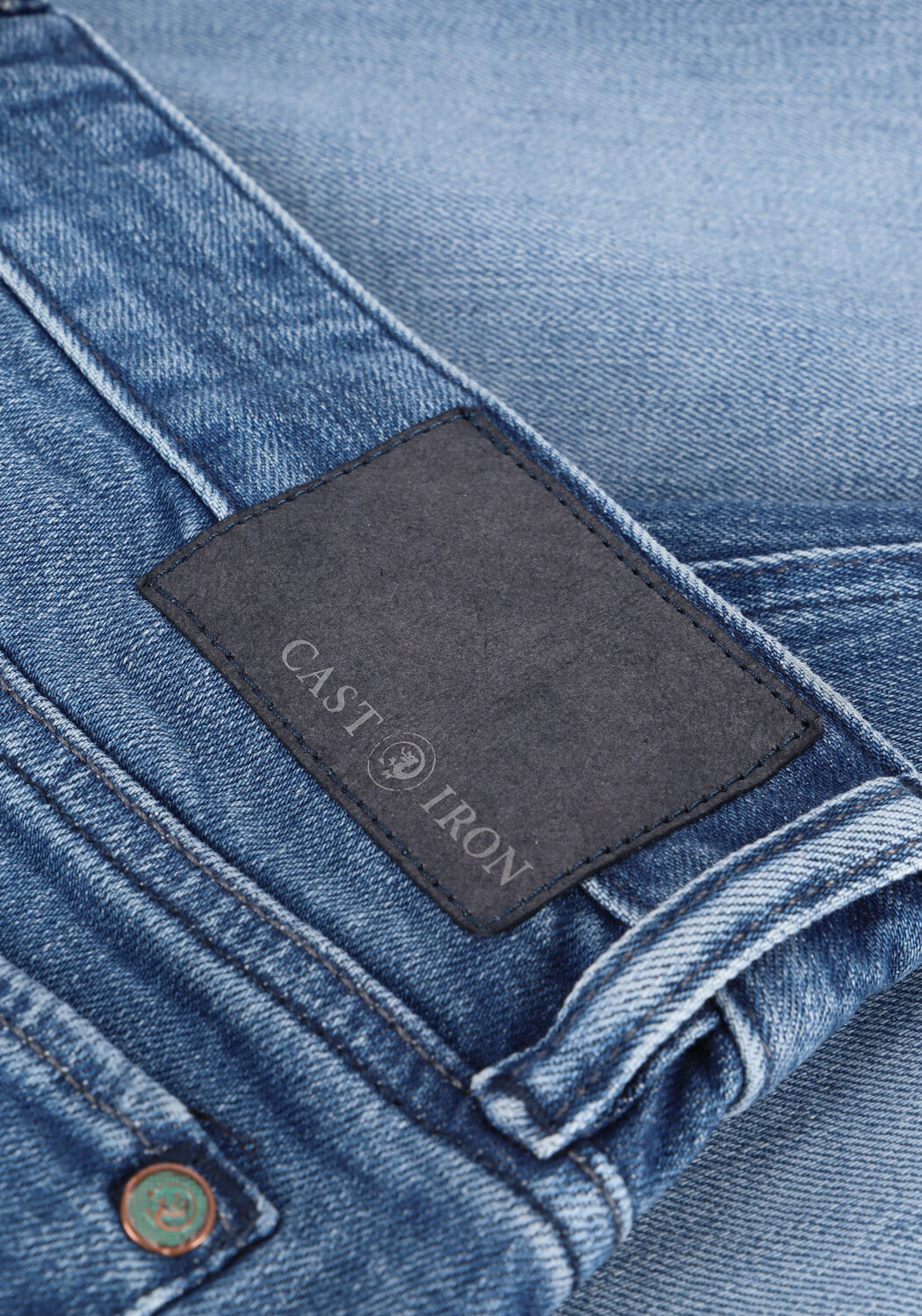 CAST IRON Slim fit jeans RISER SLIM BRIGHT BLUE WASH en bleu - large
