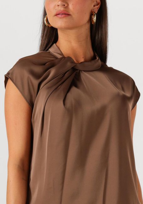 Bruine NEO NOIR  FLEUR DRAPY SATIN BLOUSE - large