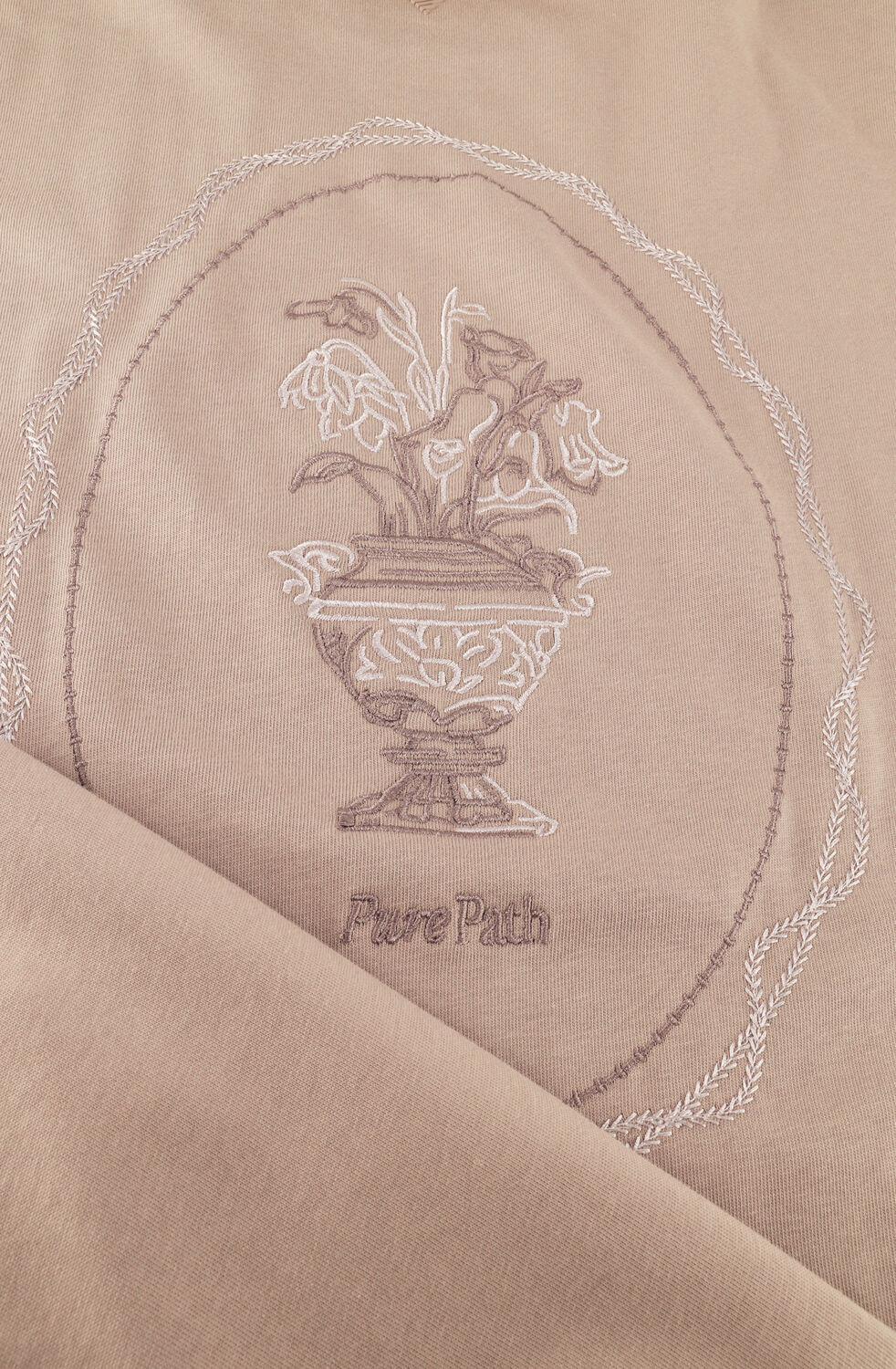 PURE PATH T-shirt EMBROIDERED VASE T-SHIRT en beige - large
