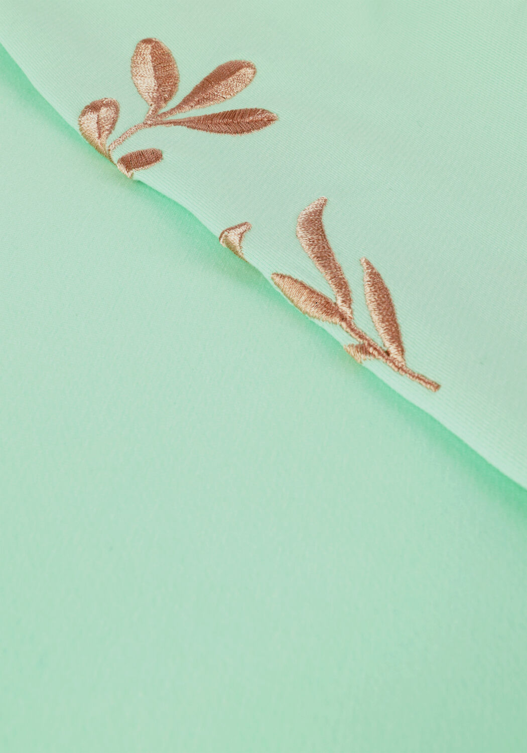 NONO Chandail KATE ROUND NECK SWEATER en vert - large