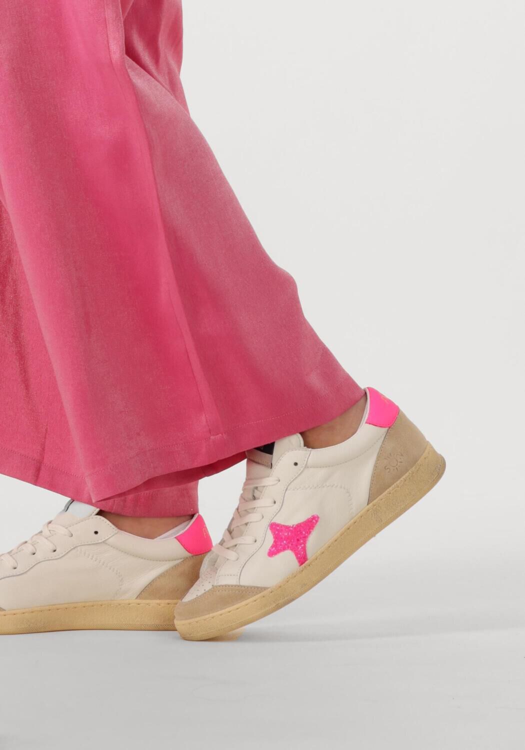 AMA BRAND DELUXE Baskets basses SUN en rose - large