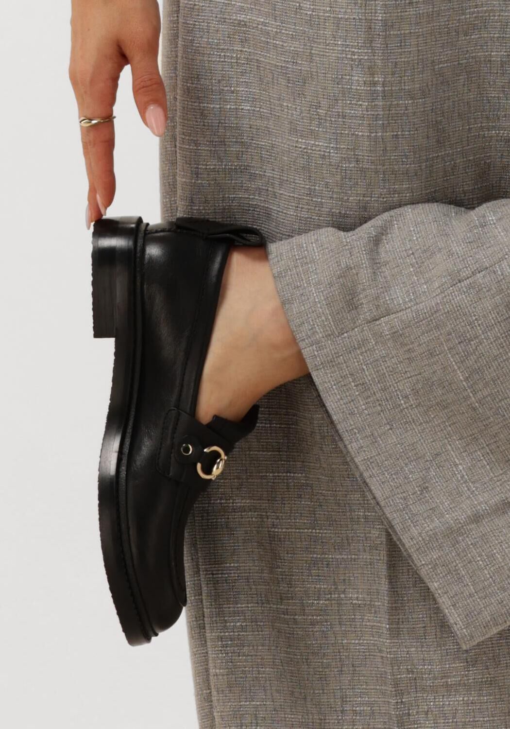 SEE BY CHLO&Eacute; SIGNATURE 1.2 Loafers en noir - large