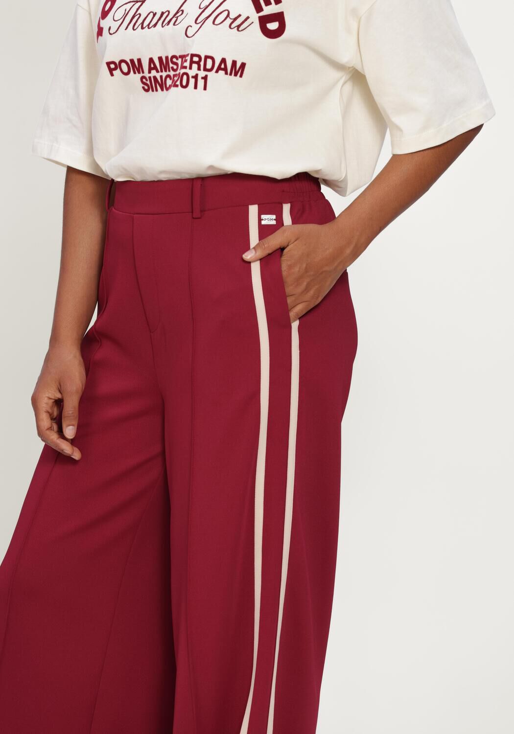 POM AMSTERDAM Pantalon large NORA BURGUNDY RED Bordeaux - large