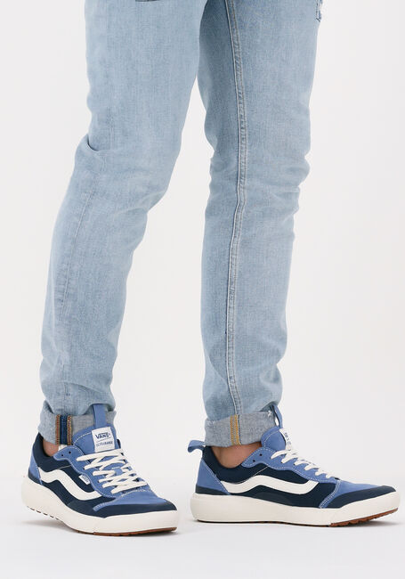 Blauwe VANS Sneakers UA ULTRARANGE EXO - large