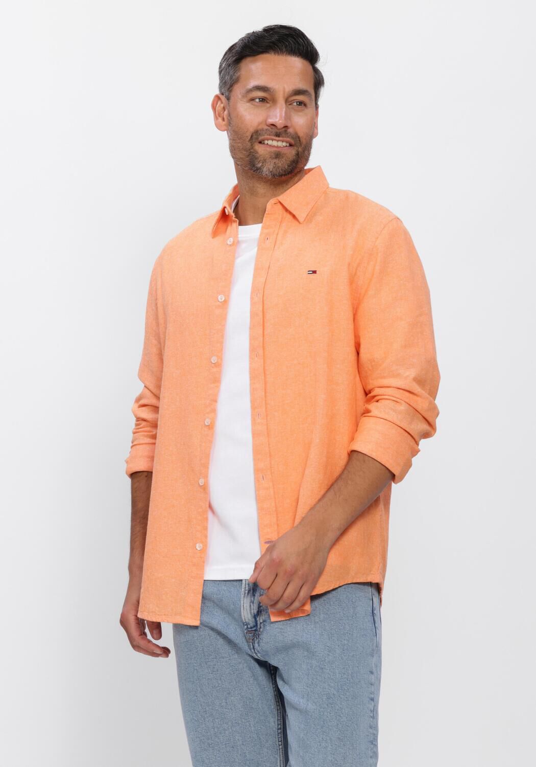 Oranje TOMMY JEANS Casual overhemd TJM REG LINEN BLEND SHIRT EXT - large