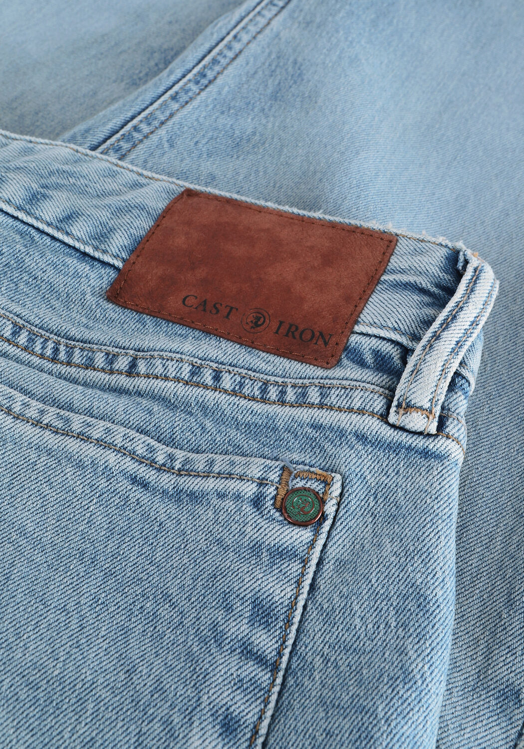 Lichtblauwe CAST IRON Slim fit jeans RISER SLIM LIGHT BLUE OCEAN - large