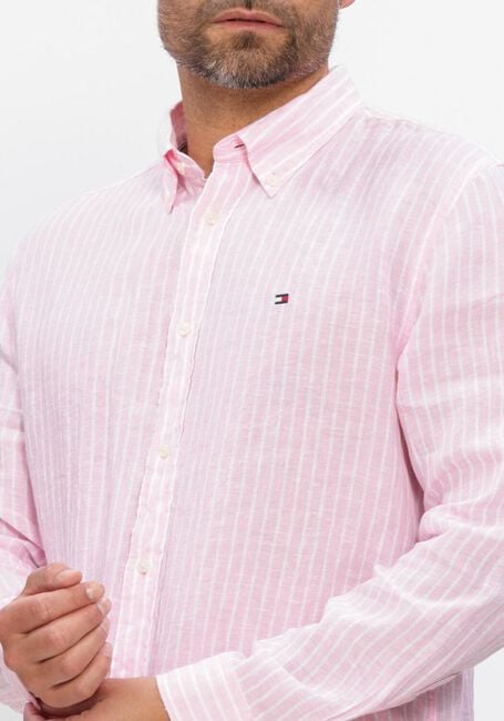 TOMMY HILFIGER Chemise d&eacute;contract&eacute; LINEN BENGAL STRIPE RF SHIRT en rose - large