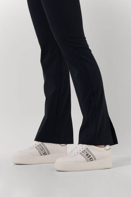 NUBIKK Baskets basses ELISE GPS en blanc - large