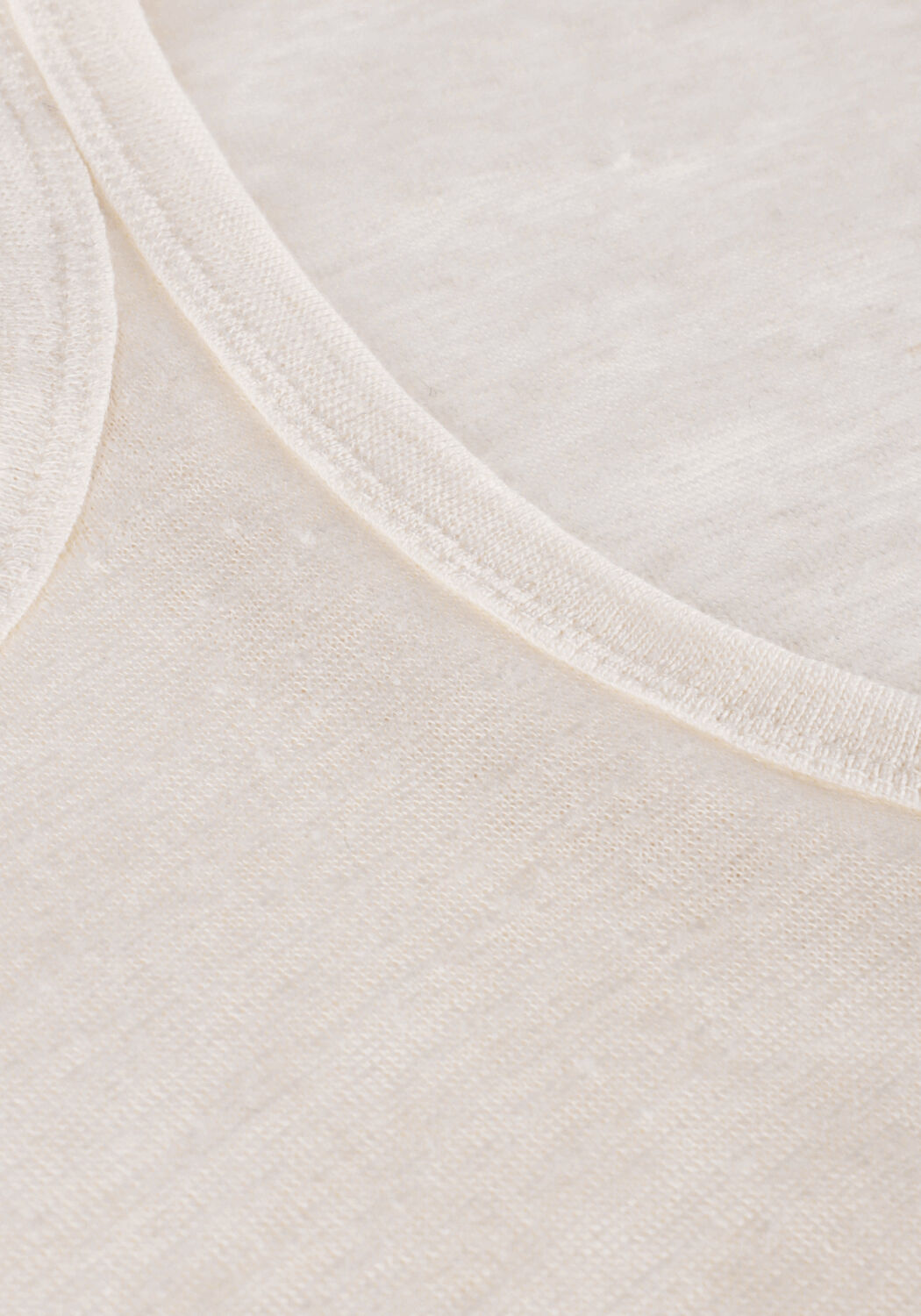 RESORT FINEST Haut TANK TOP en blanc - large