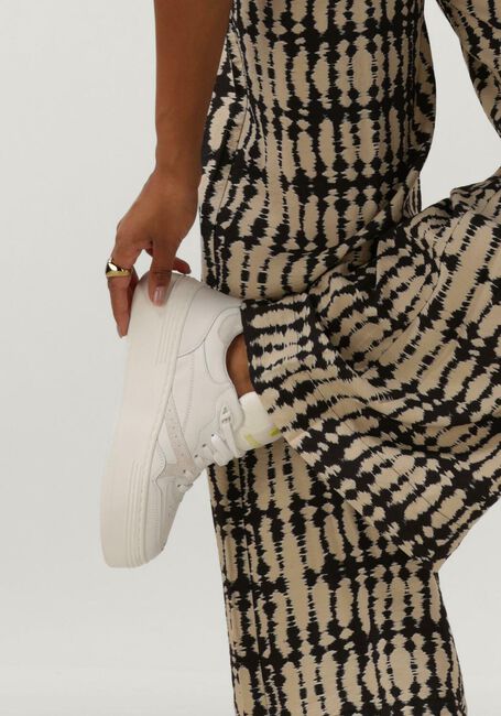 VIA VAI Baskets basses ISA BO en blanc - large