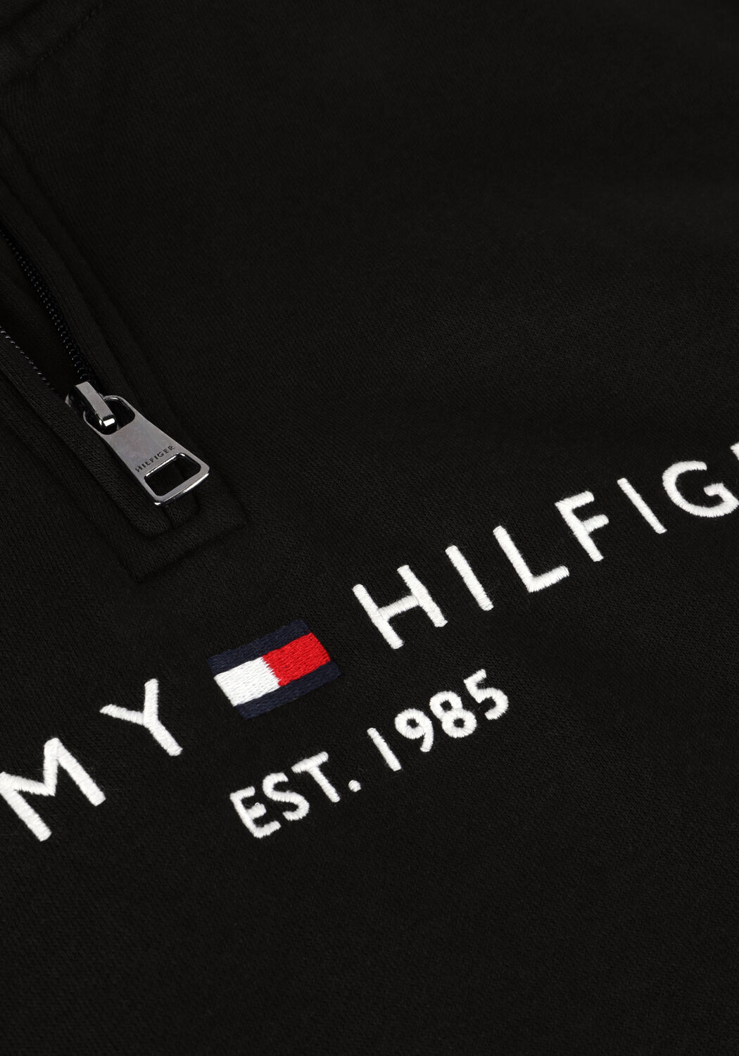 TOMMY HILFIGER Chandail TOMMY LOGO MOCKNECK en noir - large
