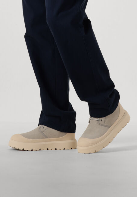 UGG Bottines à lacets NEUMEL WEATHER HYBRID en gris - large