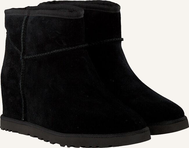 Zwarte UGG Vachtlaarzen W CLASSIC FEMME MINI Zwarte UGG Vachtlaarzen W CLASSIC FEMME MINI - large