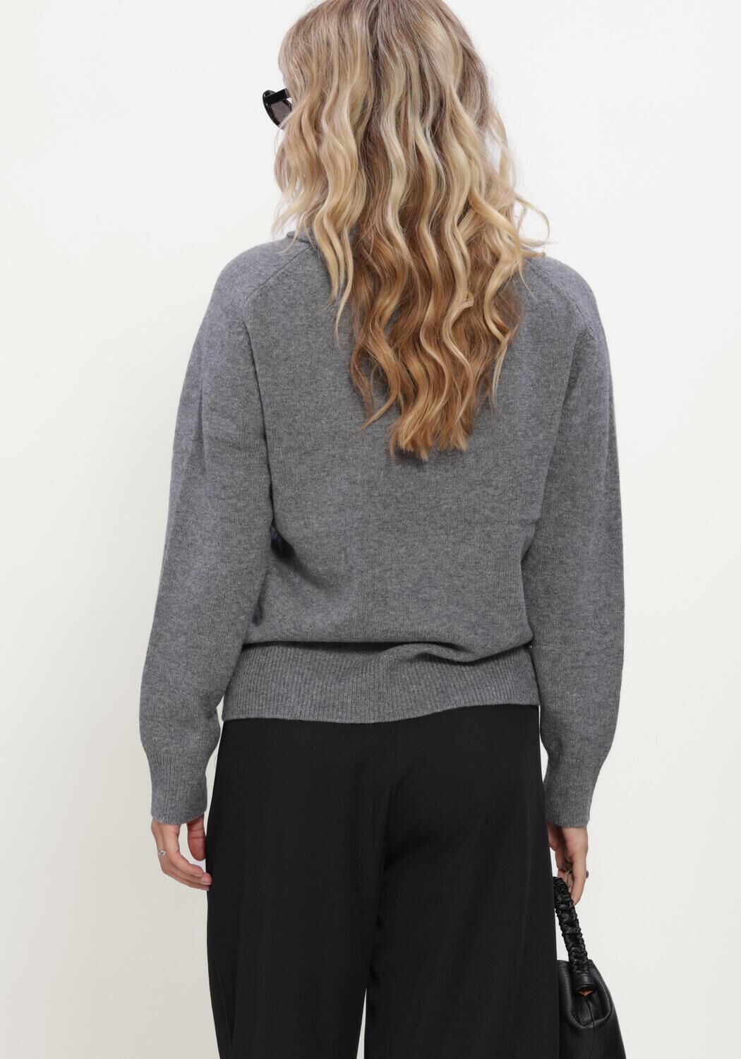 Grijze ROUGE EDIT Trui ROUKATE L/S V-NECK KNIT/1 - large