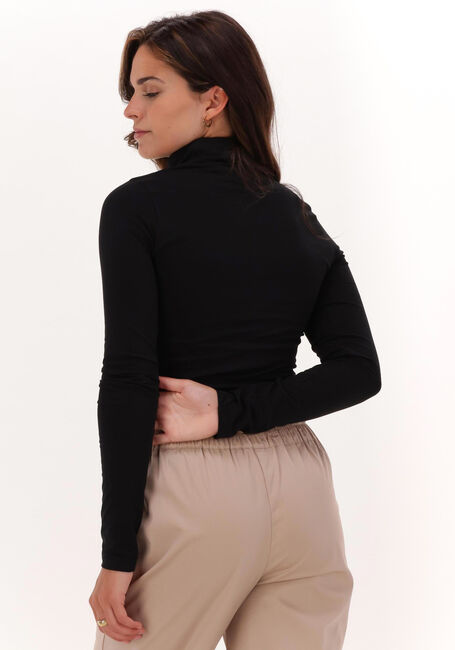 CALVIN KLEIN Haut STACKED LOGO LS ROLL NECK en noir - large