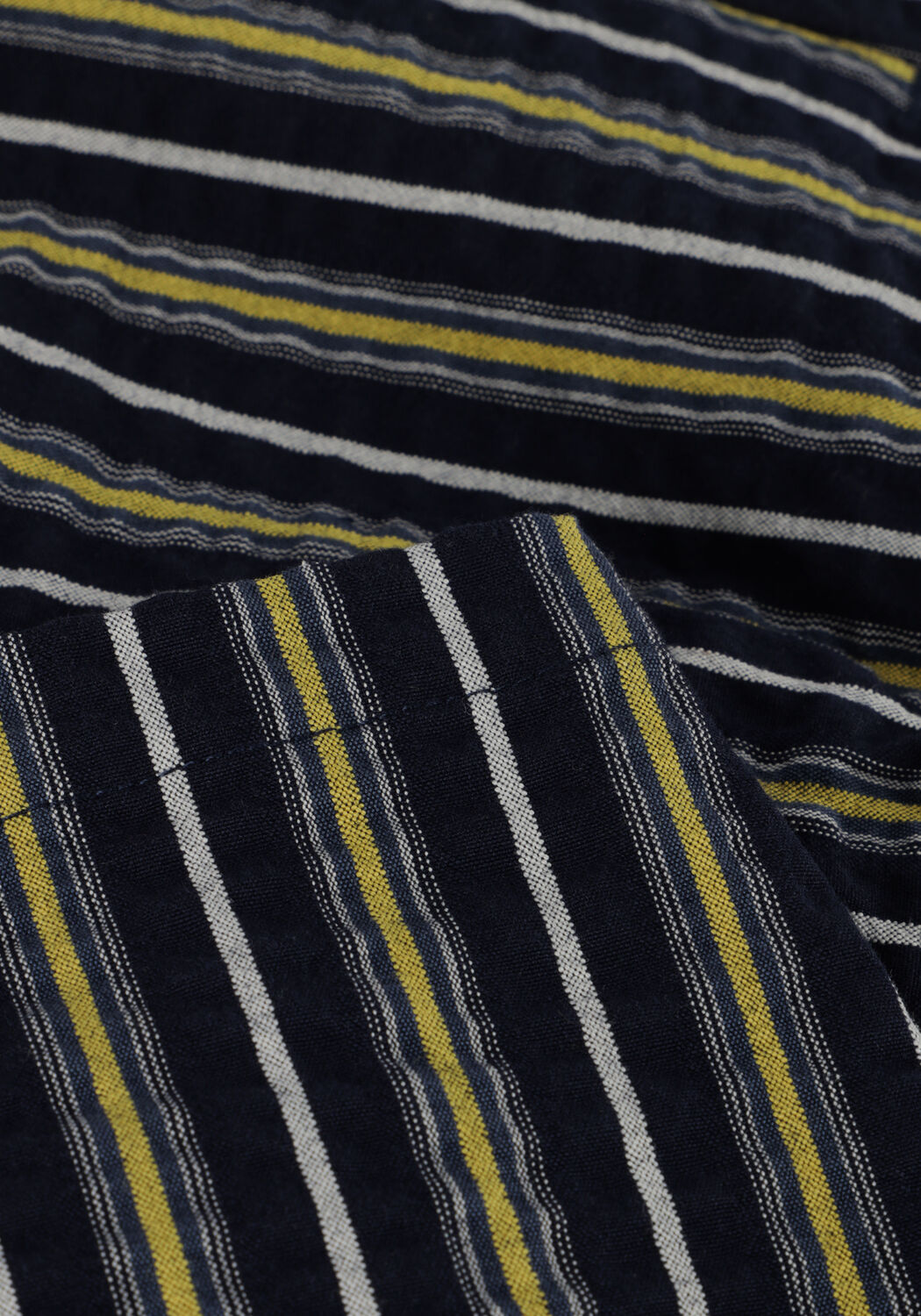 SCOTCH & SODA Pantalon courte YARN-DYED STRIPE SEERSUCKER SHORTS Bleu fonc&eacute; - large