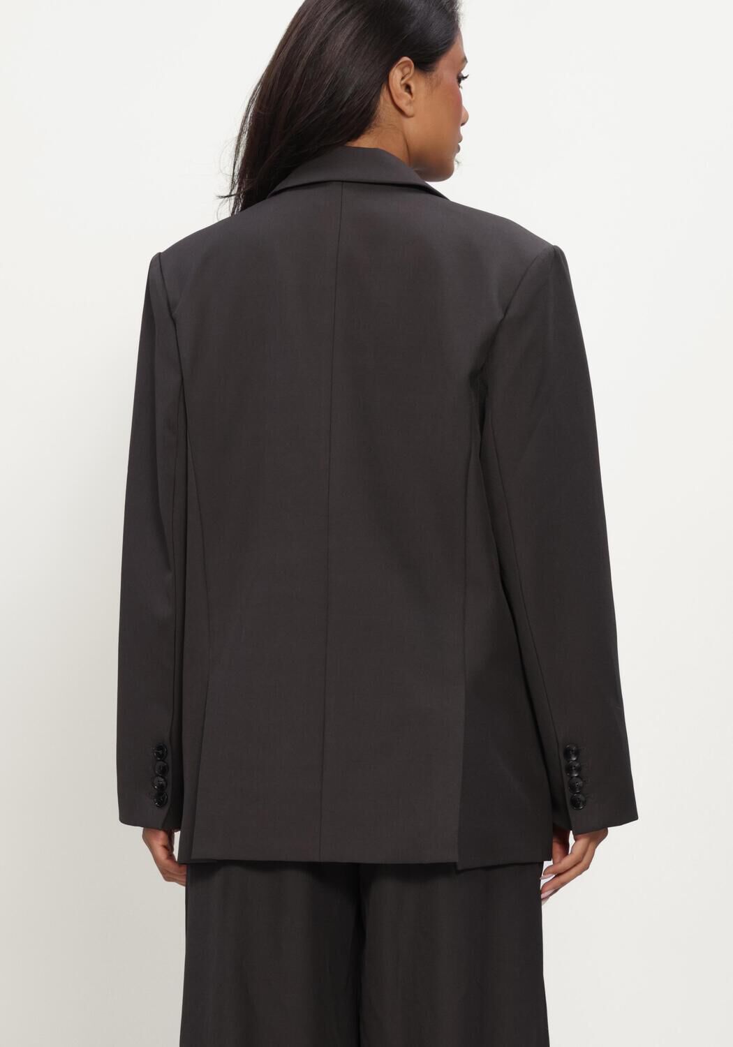 OMODA ATELIER Blazer OM-JACKIE X QUINTY en noir - large