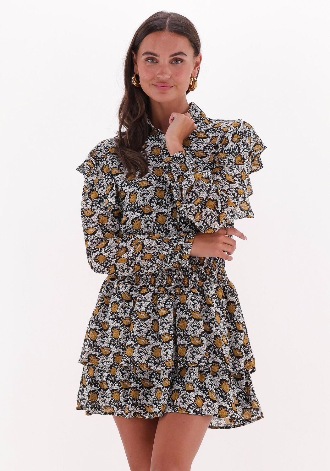 Gele COLOURFUL REBEL Mini jurk ZINA PAISLEY FLOWER MINI DRESS Omoda